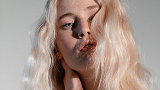 Blond Absolu You dare we care